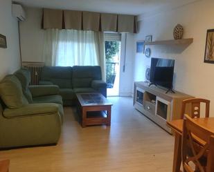 Living room of Flat for sale in Alcalá de Henares  with Air Conditioner, Heating and Terrace