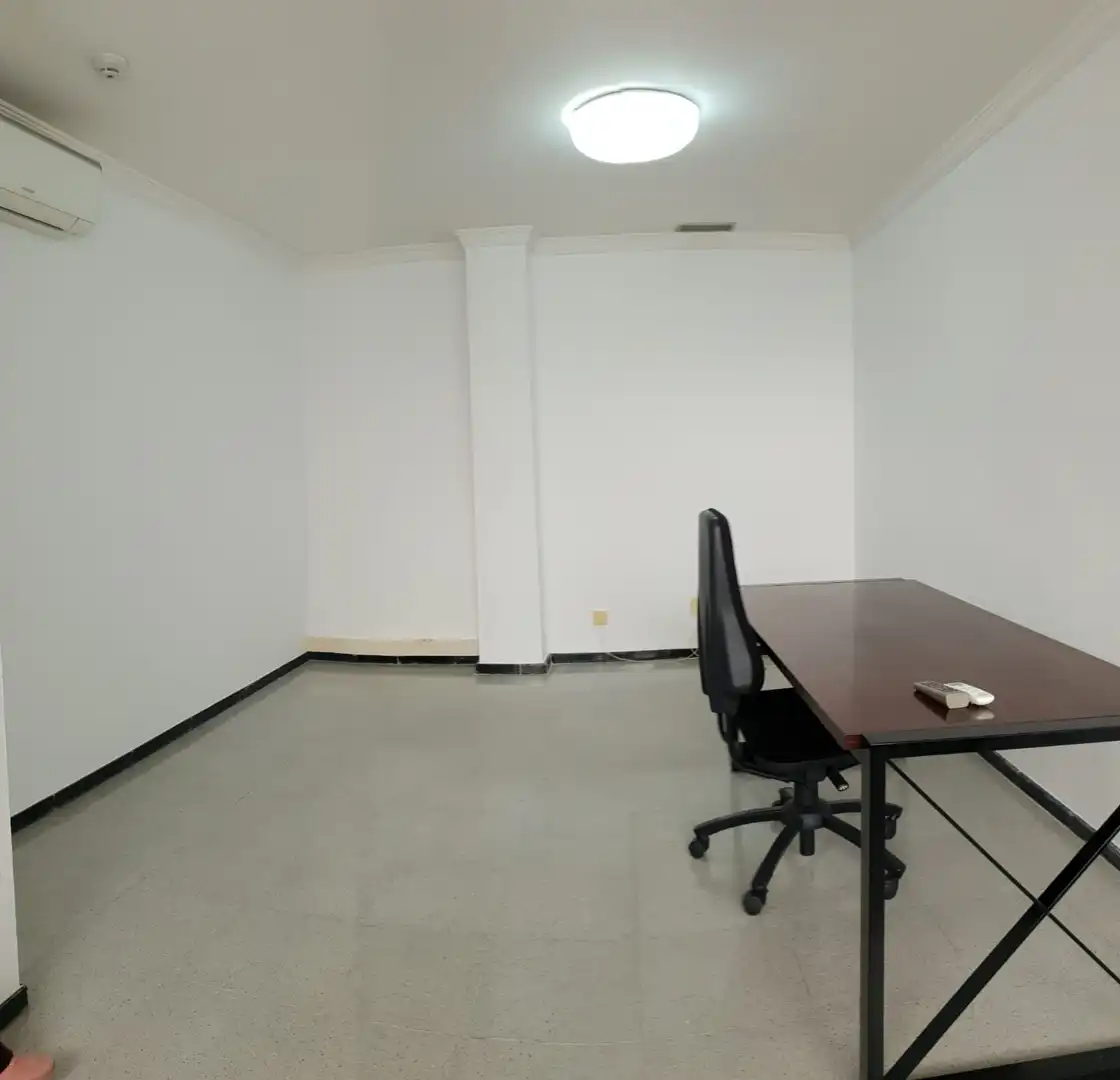 Oficina en venta en Las Palmas de Gran Canaria con Amueblado