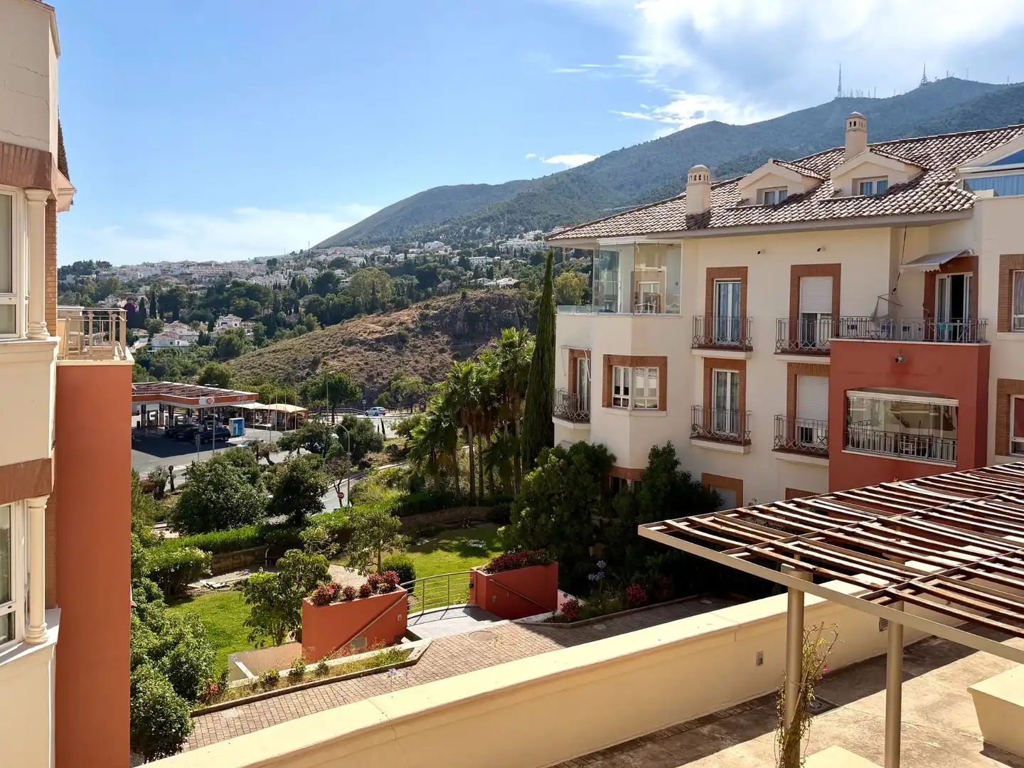Vista exterior de Apartament en venda en Benalmádena amb Aire condicionat, Calefacció i Terrassa