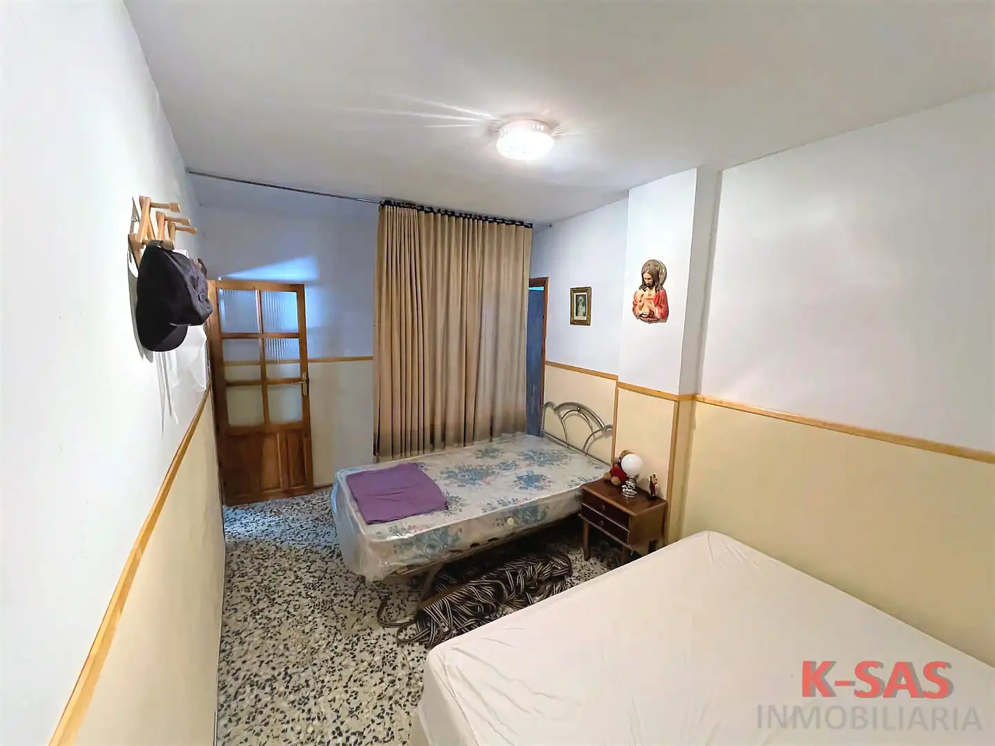 Dormitori de Casa o xalet en venda en Aldeire amb Moblat i Balcó