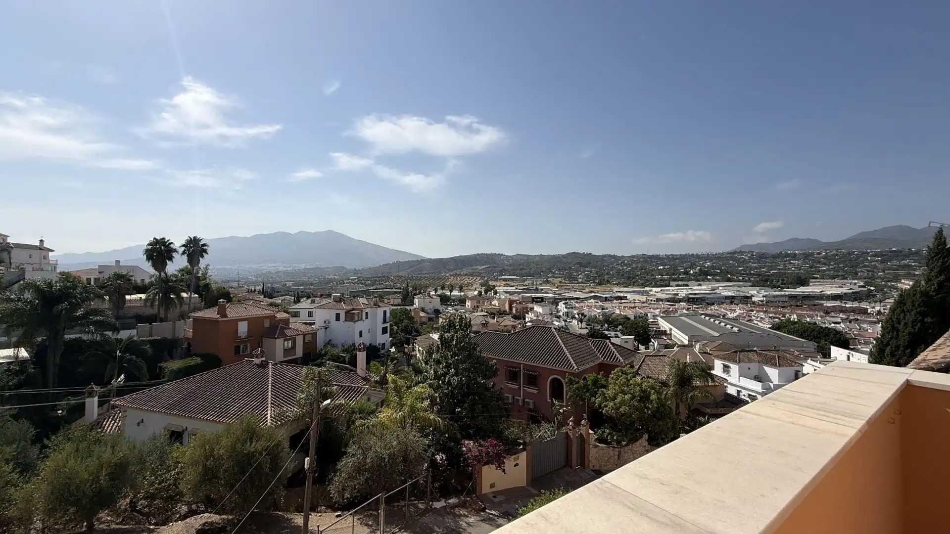Vista exterior de Casa o chalet en venta en Coín con Trastero y Piscina
