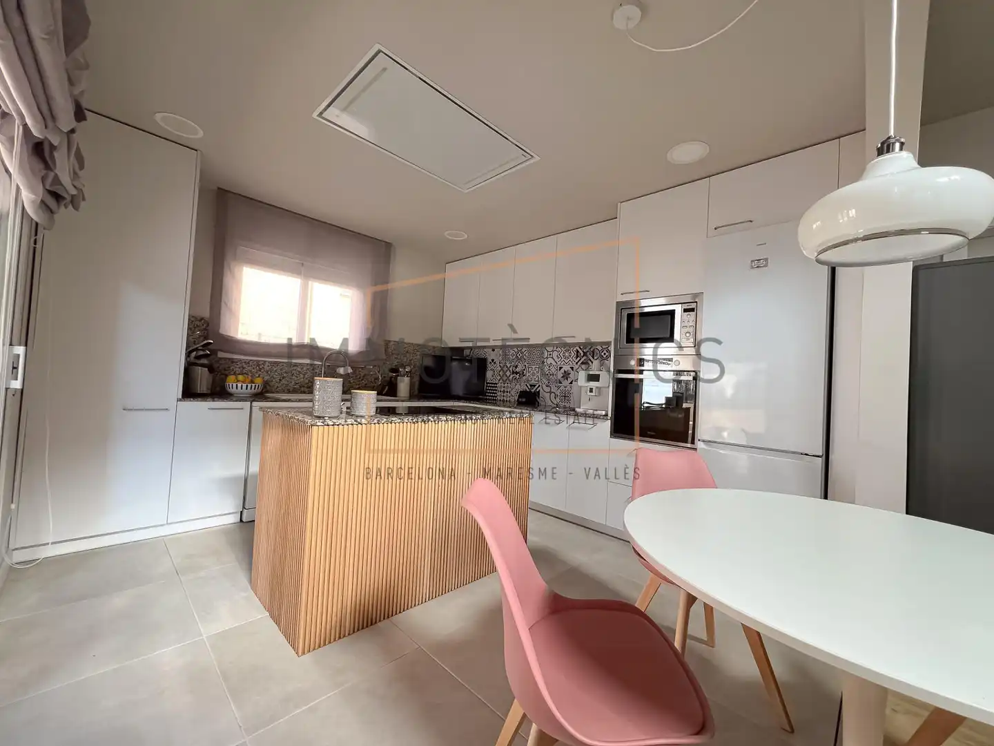 Cocina de Casa o chalet en venta en Lliçà d'Amunt con Aire acondicionado, Jardín privado y Terraza