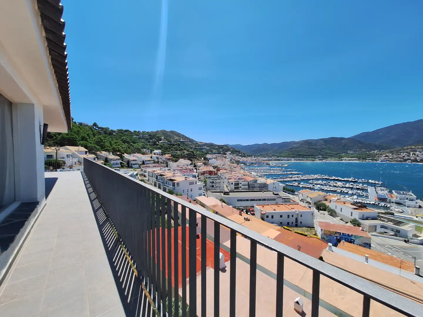 Vista exterior de Casa o xalet en venda en El Port de la Selva amb Terrassa i Balcó