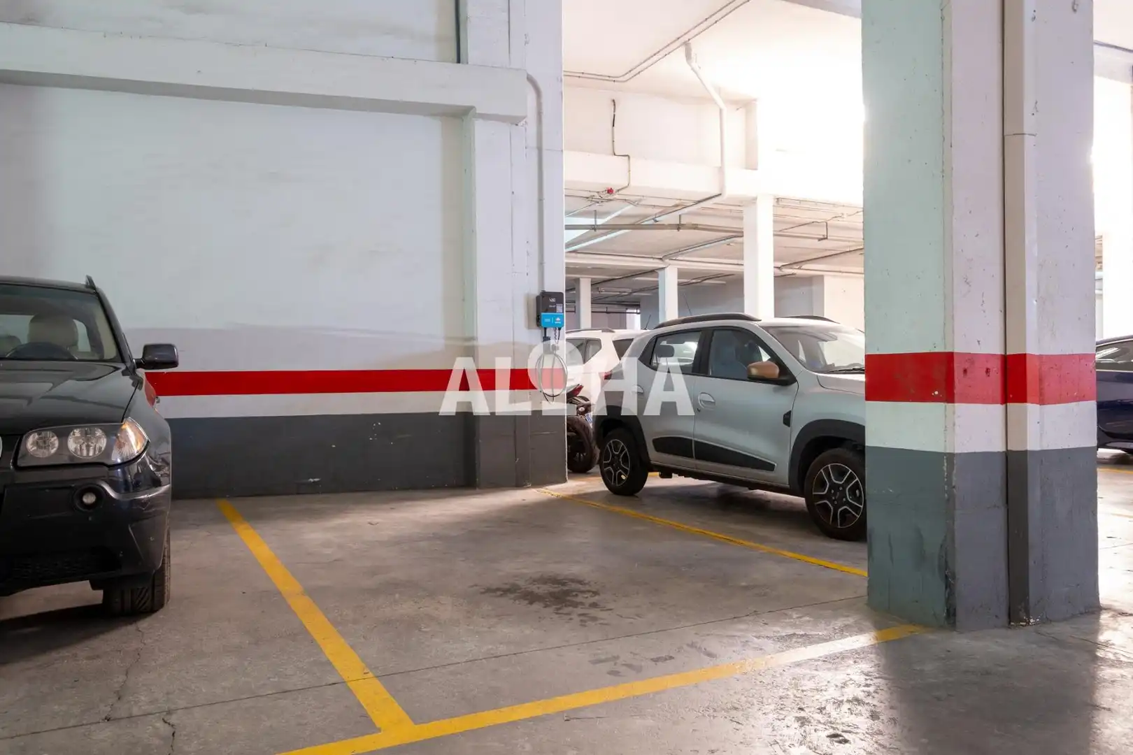 Aparcament de Apartament de lloguer en Moncada amb Aire condicionat, Moblat i Piscina comunitària