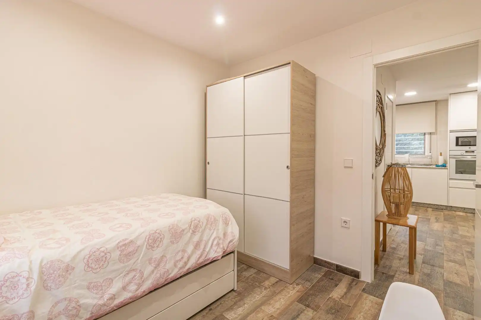 Habitación de Casa o chalet en venta en Llombai con Aire acondicionado, Jardín privado y Terraza