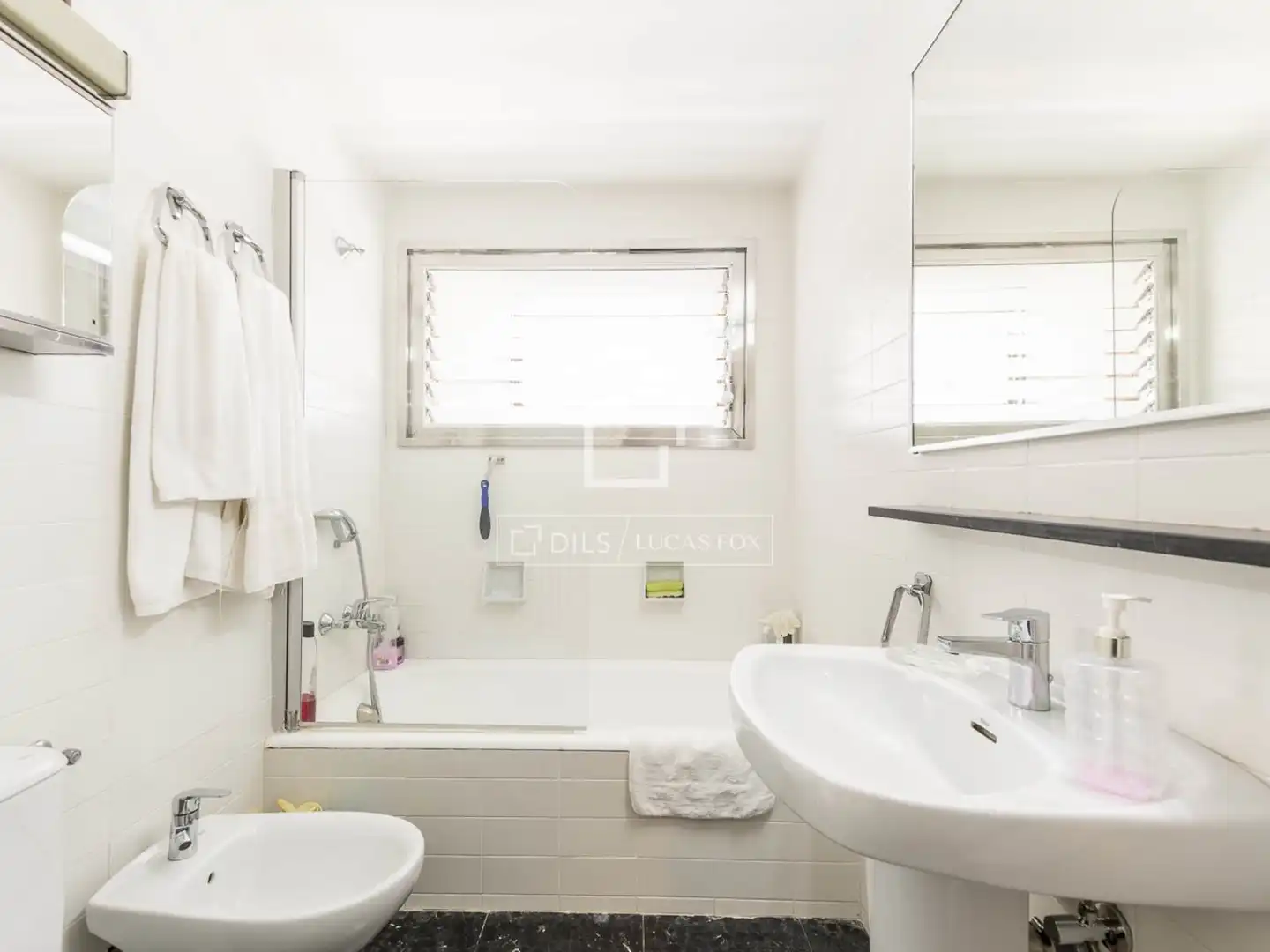 Baño de Piso en venta en Barcelona con Aire acondicionado