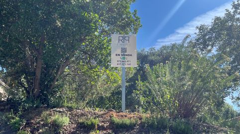 Venta parcela en Urbanización Mas Llunes.