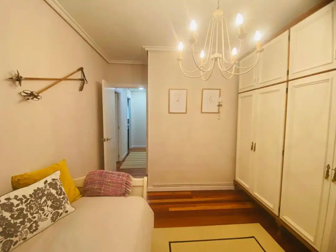 Piso de alquiler en Ezcaray con Calefacción, Terraza y Balcón