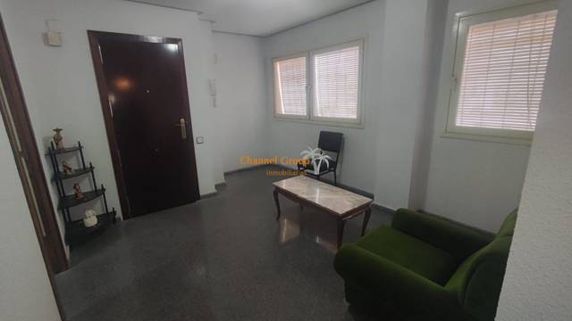 Oficina en Alquiler en Reina Victoria - Miguel Hernández