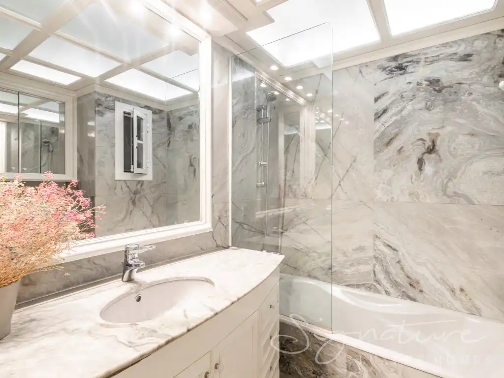 Bathroom of Ground floor for sale in Sant Cugat del Vallès  with Heating, Private garden and Terrace
