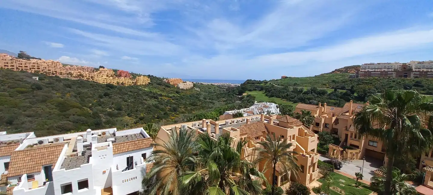 Attic for rent in La Duquesa