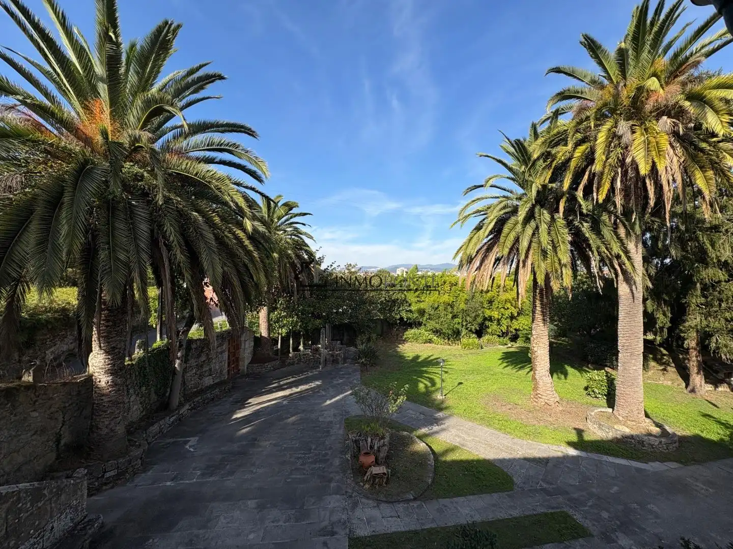 Jardí de Casa o xalet en venda en Pontevedra Capital  amb Jardí privat