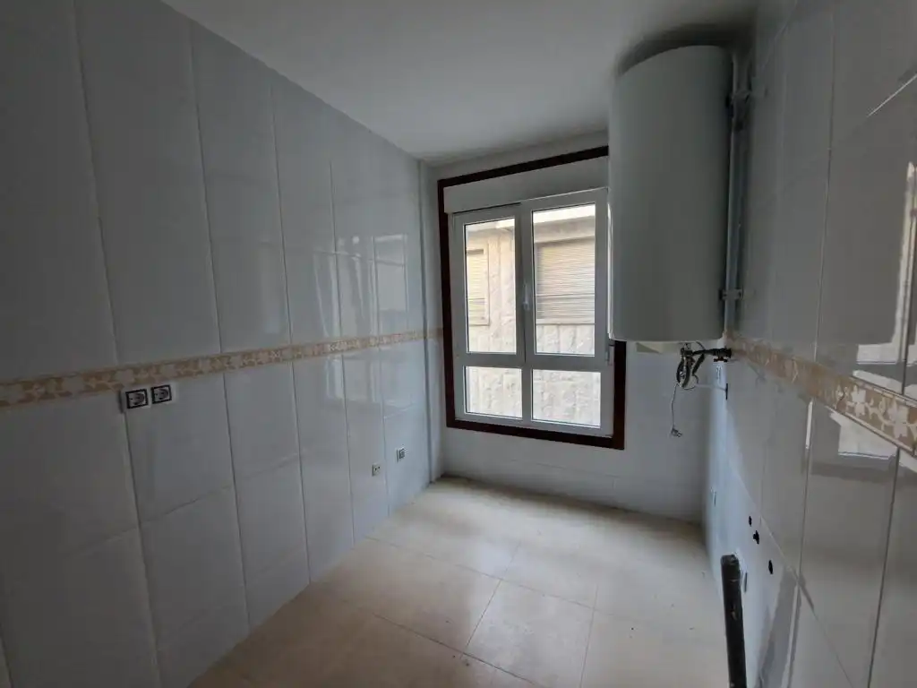 Apartment with lift for sale in Calle Gavoteira 154, imagen 6