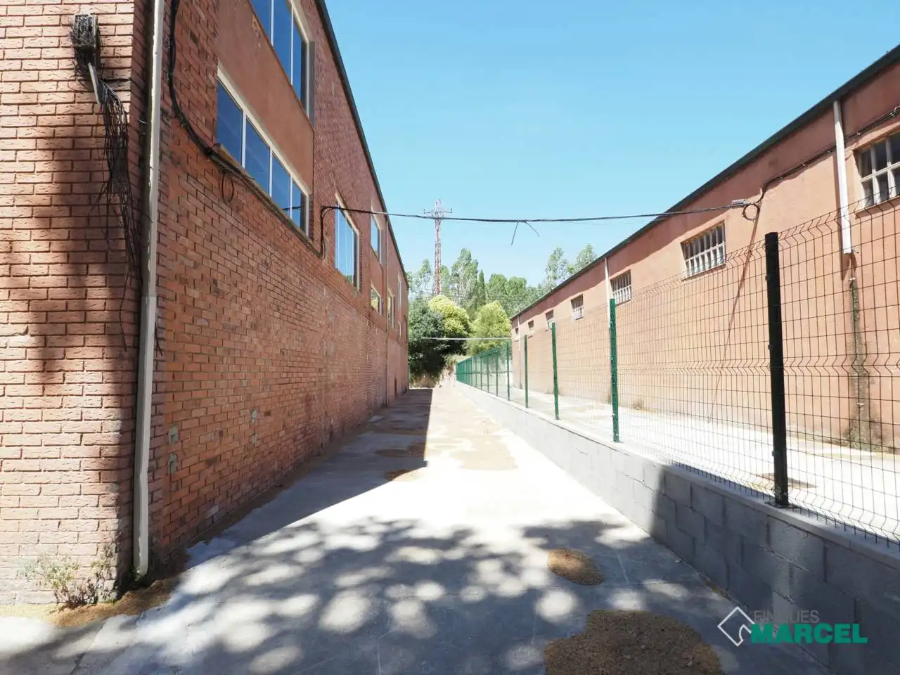 Industrial building to rent in Carretera Vallderiolf, imagen 28
