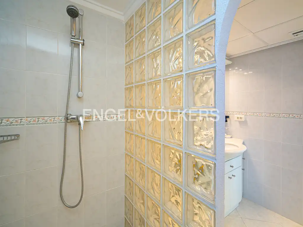 Penthouse with pool for sale in La Cala de Villajoyosa, imagen 16