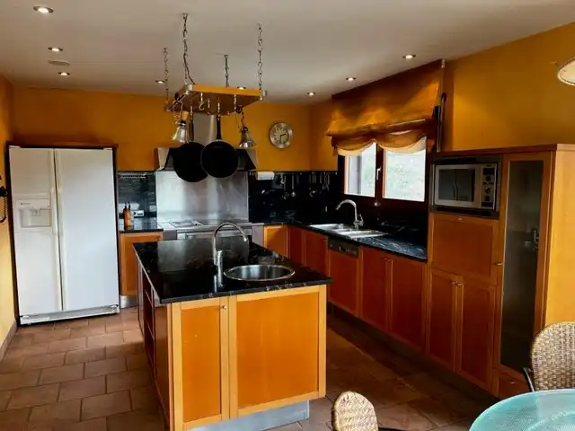 Cocina de Casa o chalet en venta en Bescanó con Calefacción, Jardín privado y Parquet