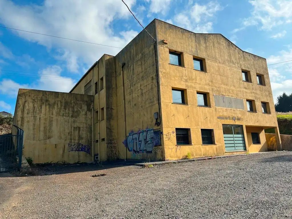 Industrial building for sale in Parroquias de Santiago, imagen 2