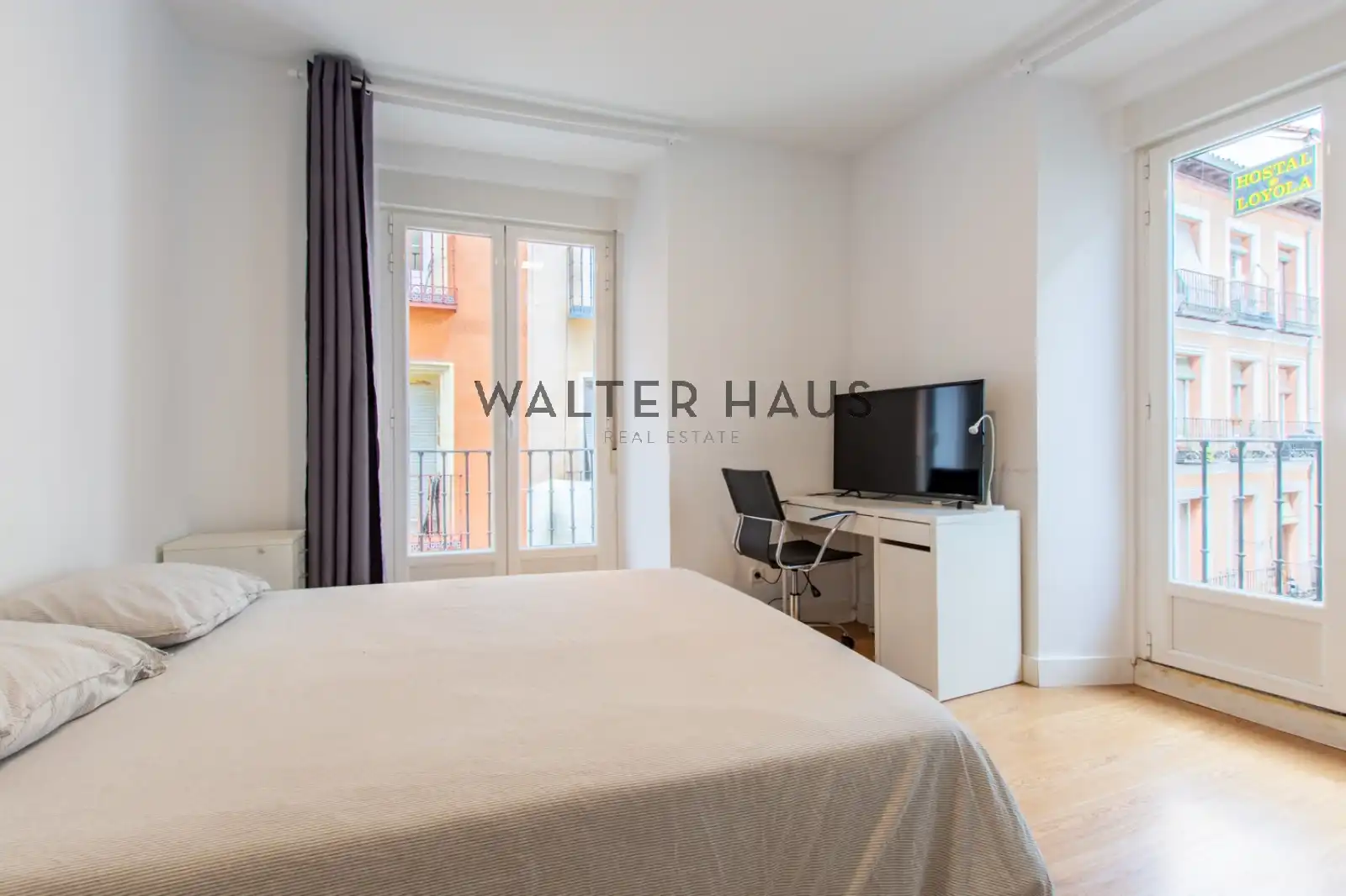 Piso con terraza en venta en Calle de la Luna, imagen 17