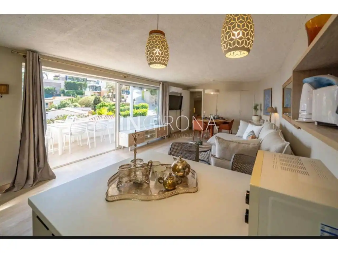 Vista exterior de Casa o xalet de lloguer en Lloret de Mar amb Aire condicionat, Jardí privat i Terrassa
