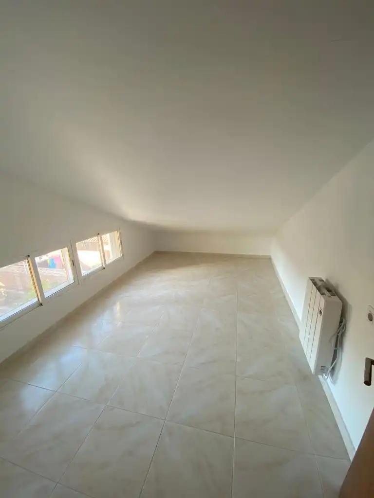 Casa o xalet en venda en Casarrubios del Monte amb Jardí privat, Piscina i Moblat