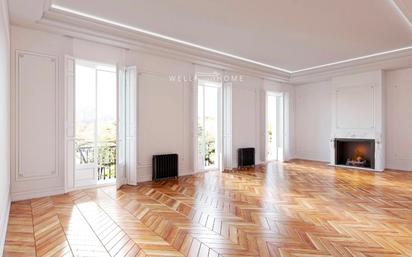 Living room of Flat for sale in  Madrid Capital  with Air Conditioner, Parquet flooring and Terrace