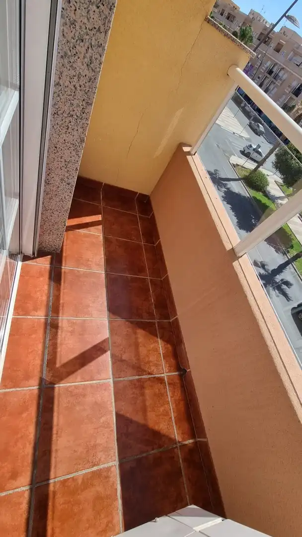 Terrassa de Pis en venda en Roquetas de Mar amb Aire condicionat, Balcó i Piscina comunitària