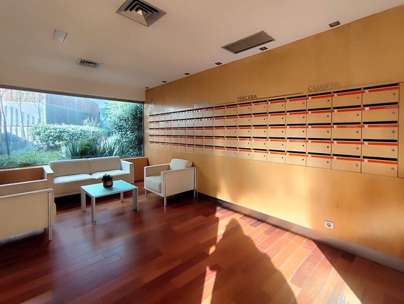 Flat for sale in  Granada Capital  with Air Conditioner, Terrace and Community pool