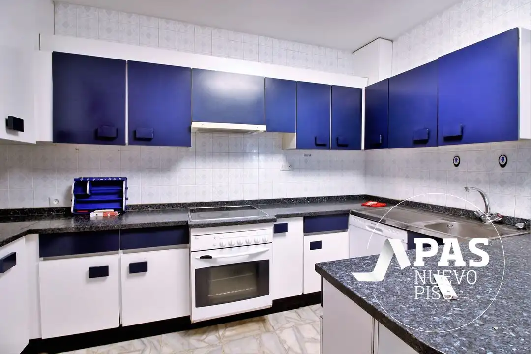 Kitchen of Flat for sale in Santander  with Heating, Private garden and Terrace