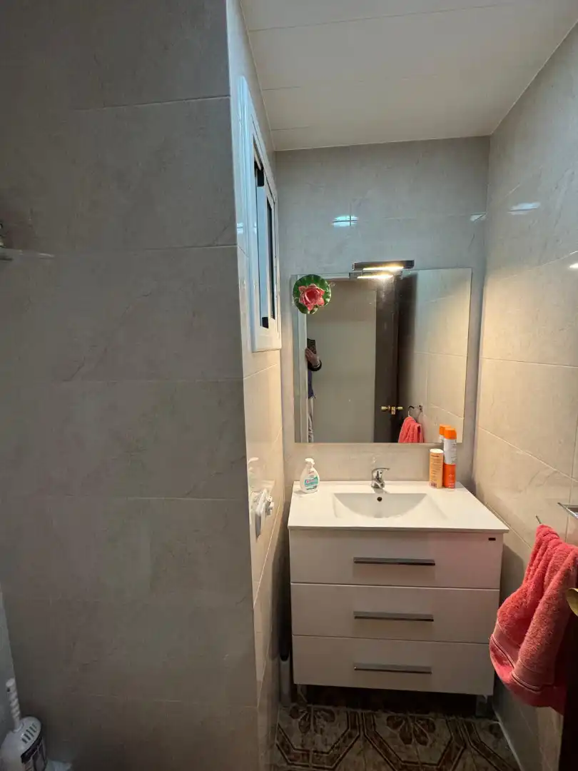 Baño de Piso en venta en Badalona con Terraza y Trastero