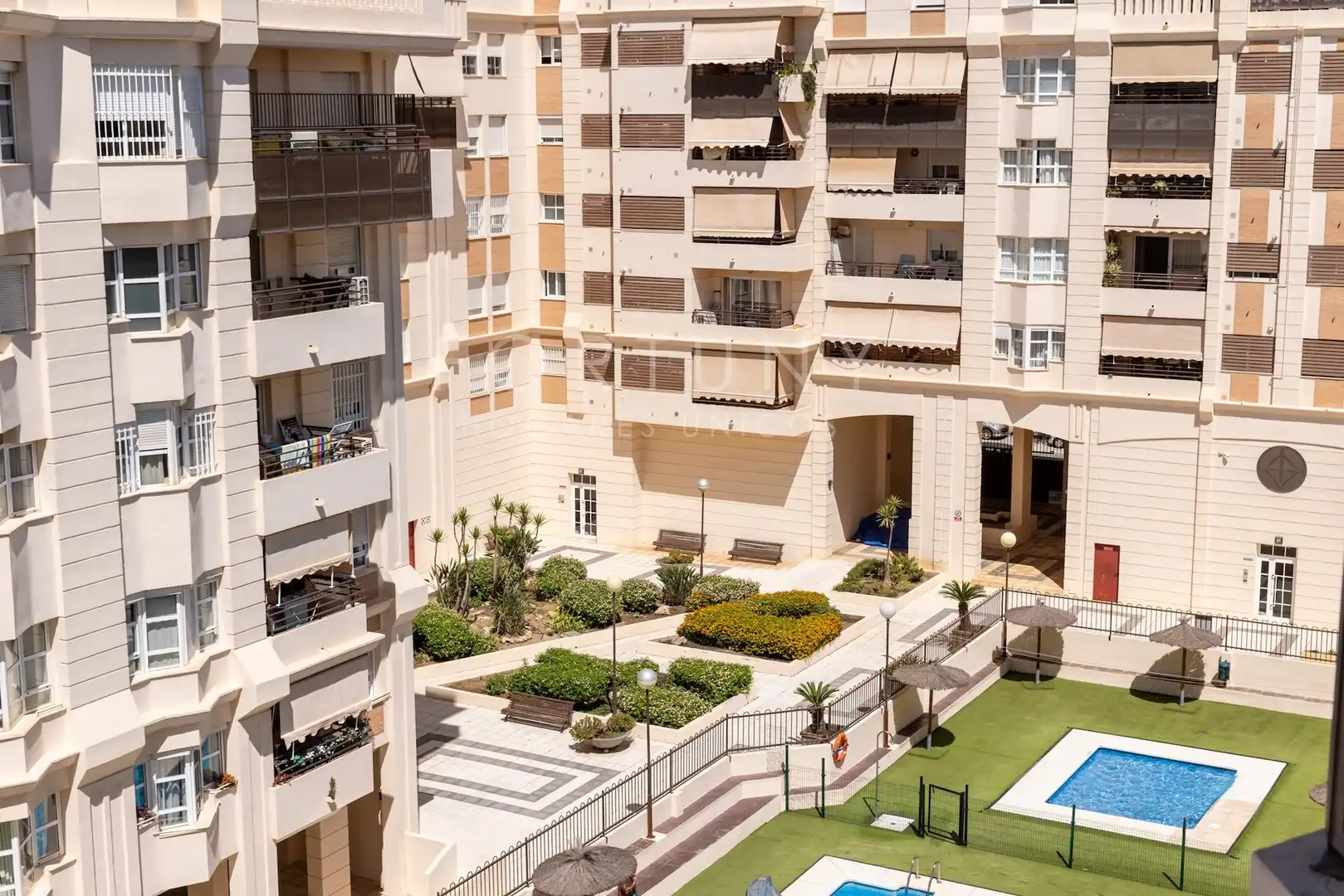 Vista exterior de Àtic en venda en Málaga amb Aire condicionat, Terrassa i Traster