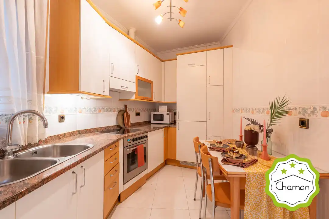 Cocina de Piso en venta en Bilbao  con Calefacción y Balcón