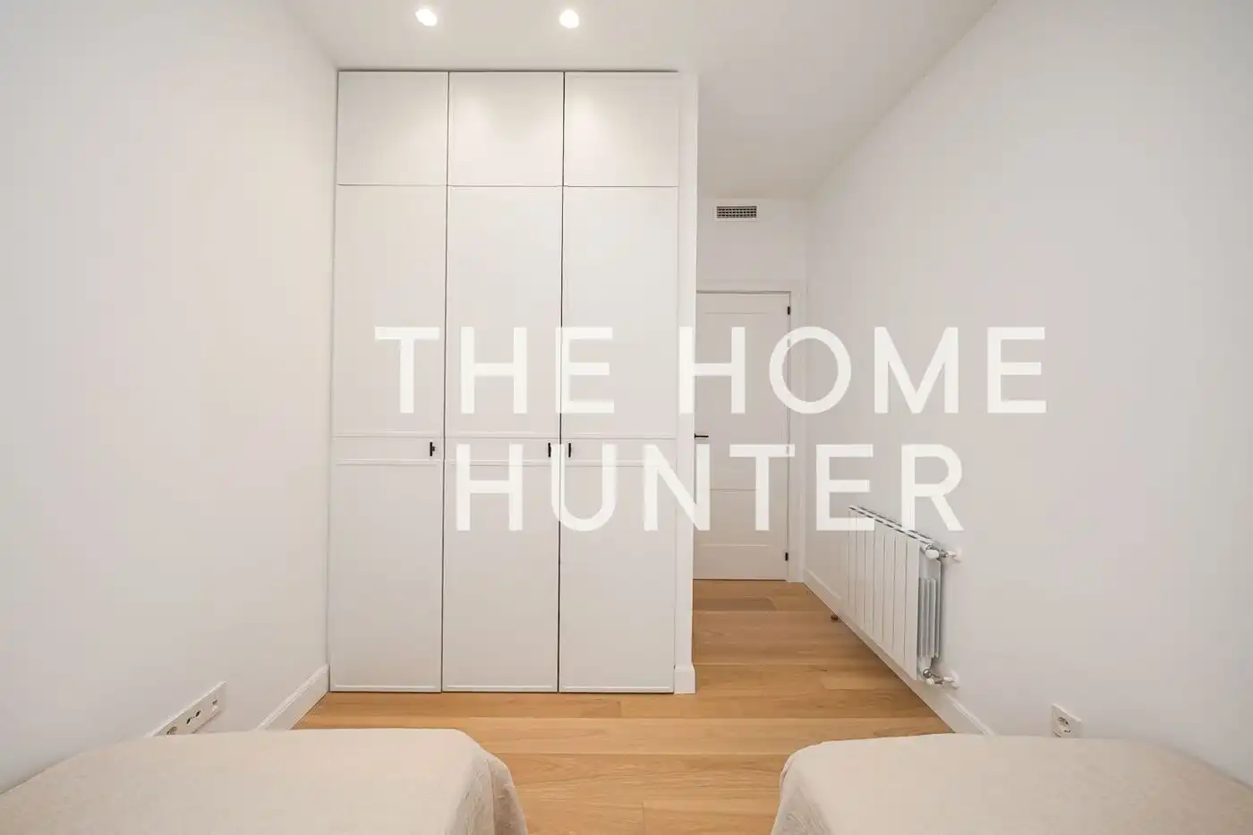 Flat for sale in Madrid  with Air Conditioner, Heating and Furnished