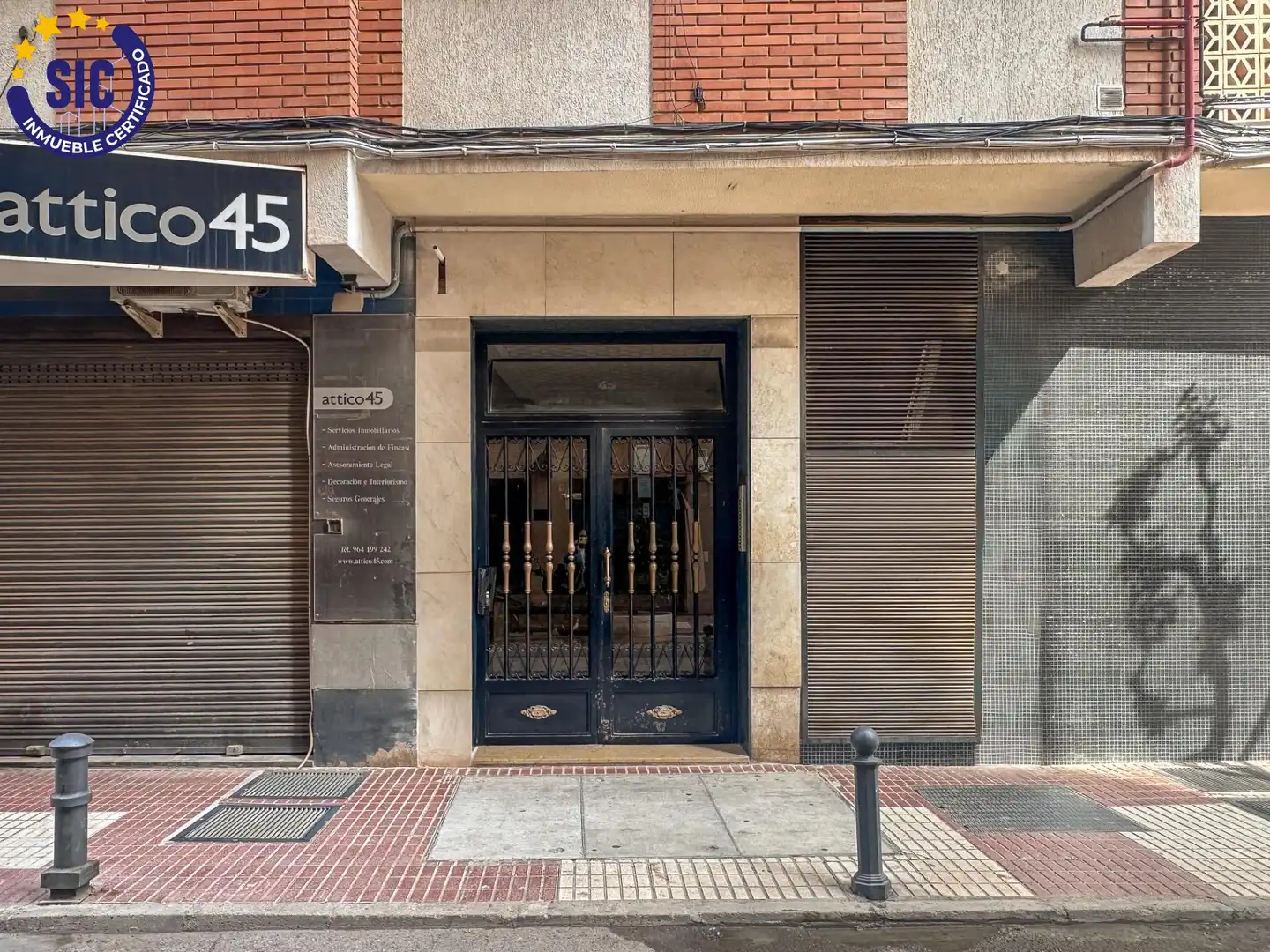 Vista exterior de Pis en venda en Castellón de la Plana / Castelló de la Plana amb Terrassa i Balcó