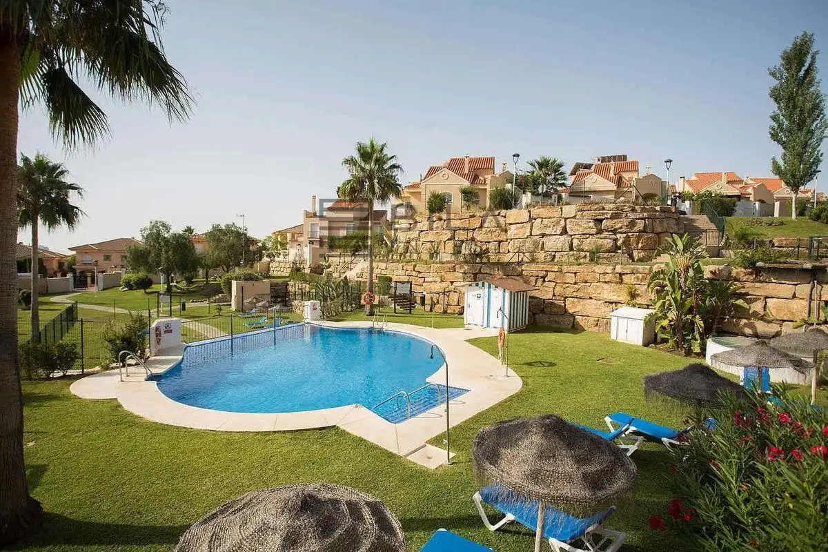Adosado con piscina en venta en Urb. Las Lomas de Riviera Club, imagen 2