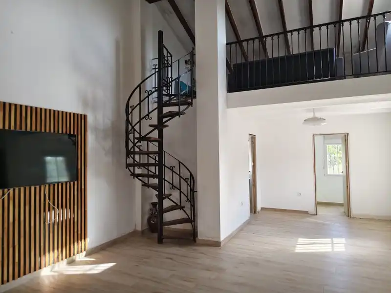 Casa rústica amb jardí en venda a El Marenyet