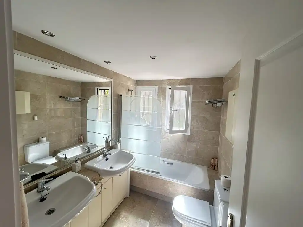 Badezimmer von Erdgeschoss zum Verkauf in Calahonda 