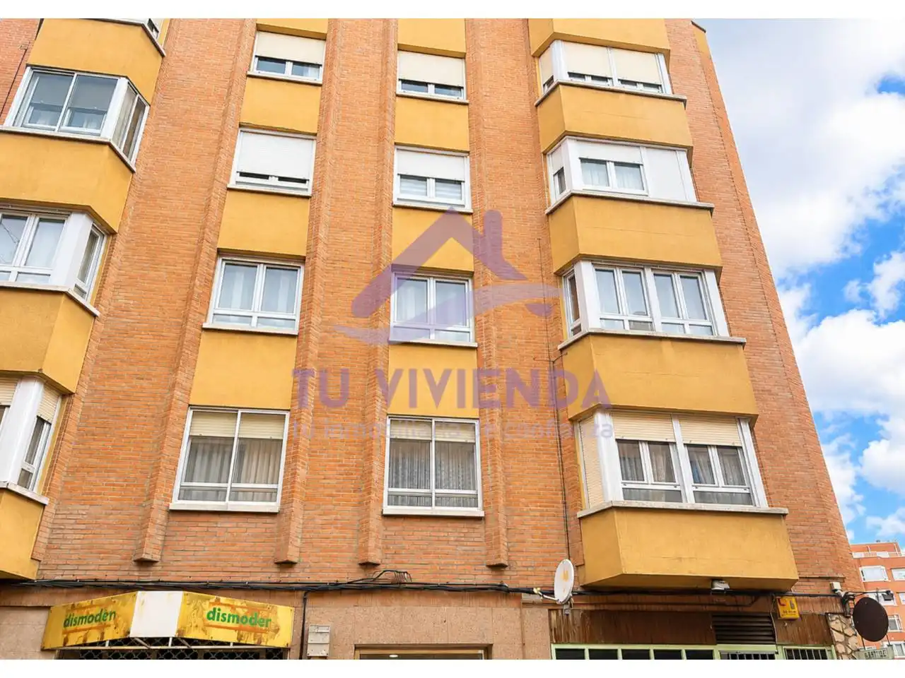 Vista exterior de Pis en venda en Valladolid amb Calefacció i Terrassa