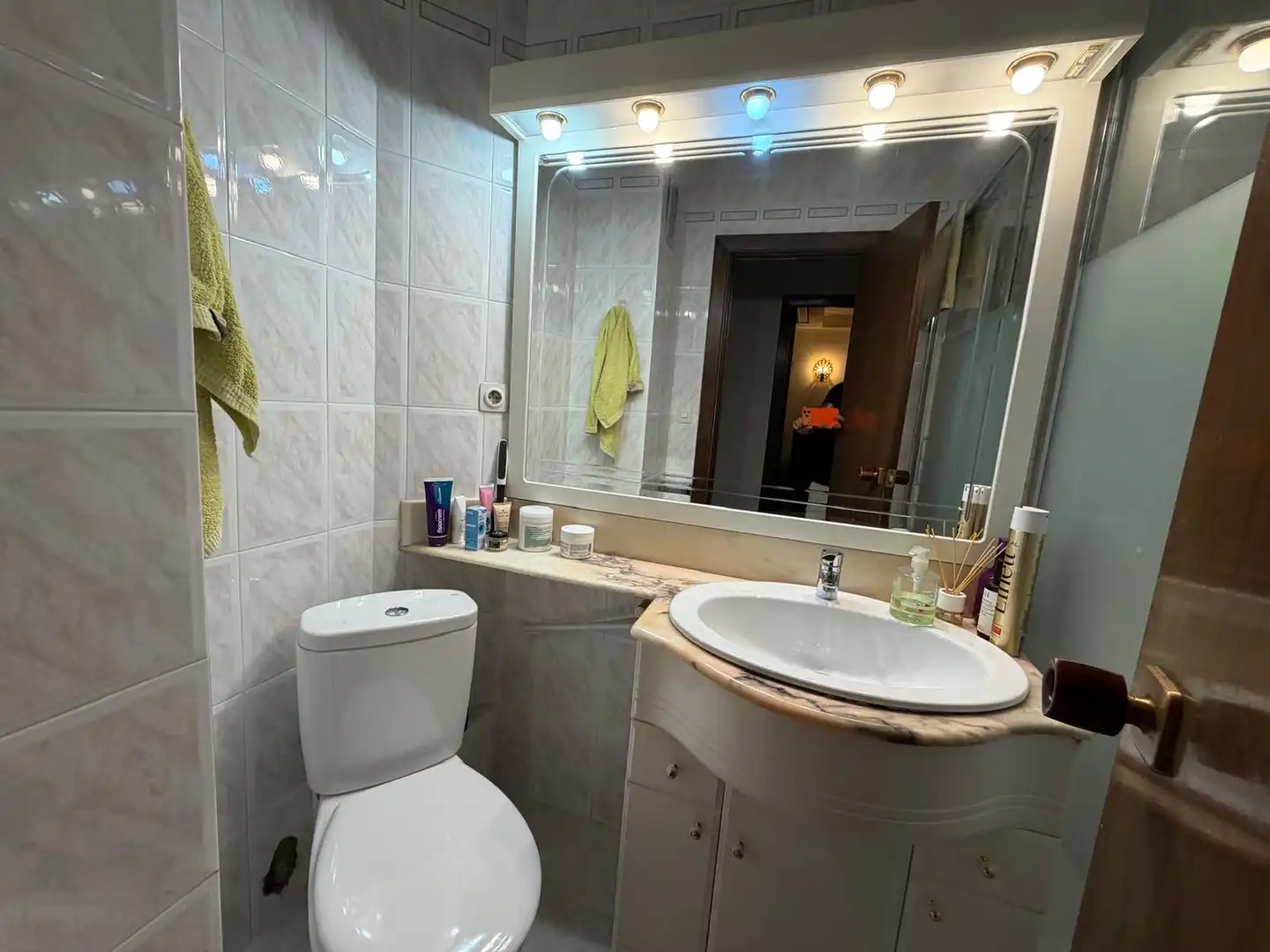 Bathroom of Flat for sale in Lleida  with Air Conditioner, Heating and Furnished