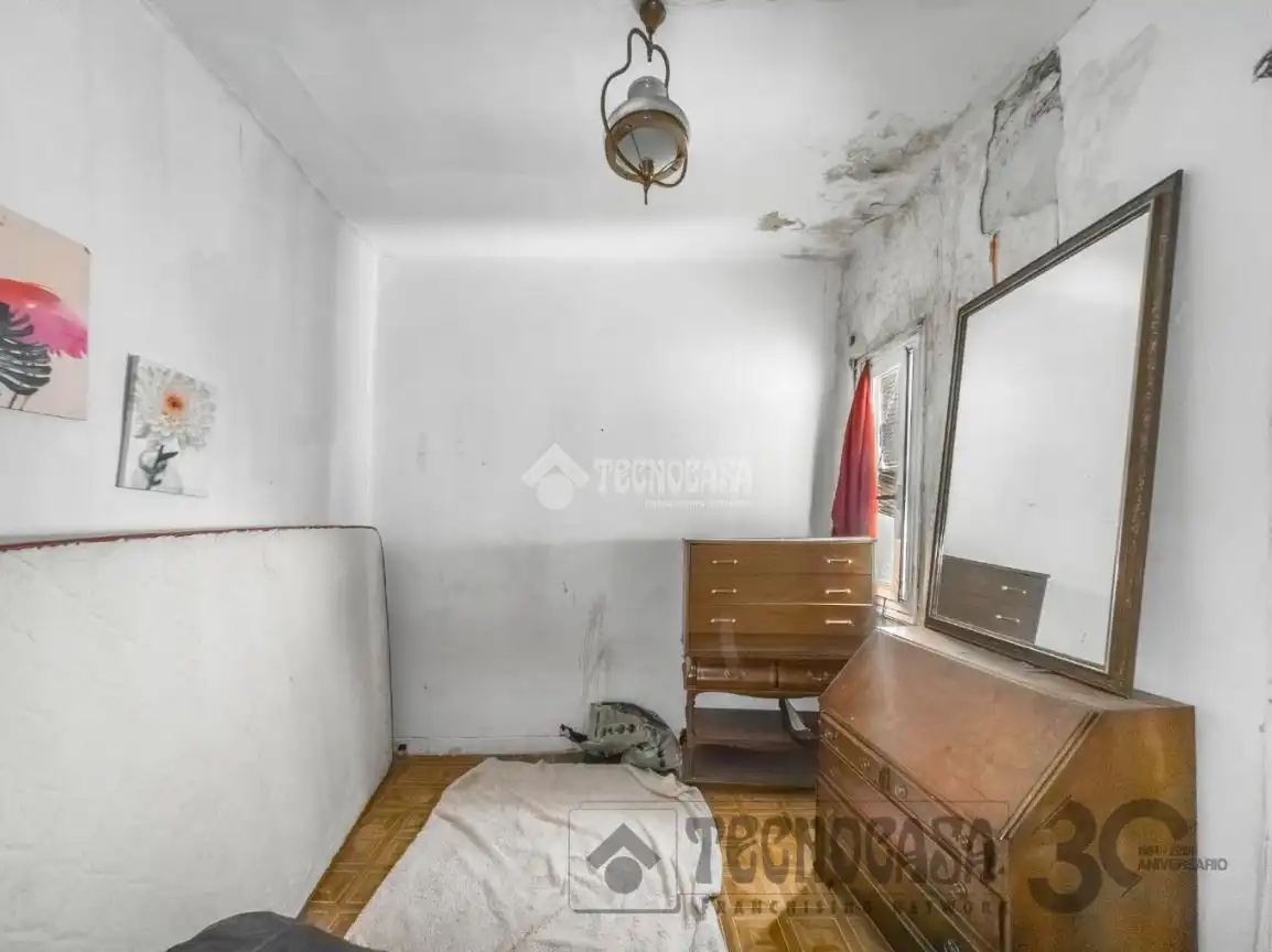 Habitación de Piso en venta en Madrid con Calefacción
