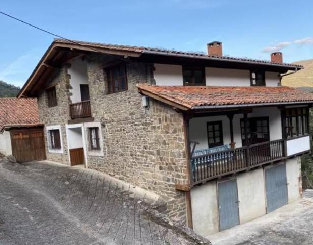 Casa-chalet en Venta en POBLADO DE YEBAS en Vega de Liébana