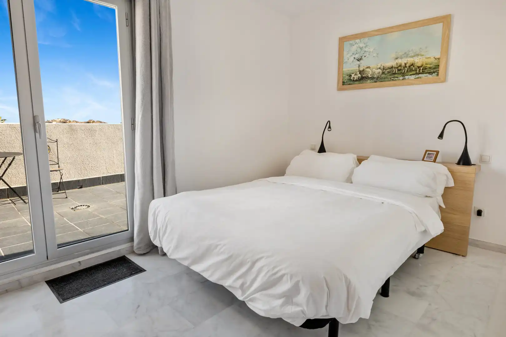 Schlafzimmer von Dachboden zum Verkauf in Mijas mit Klimaanlage, Heizung und Terrasse