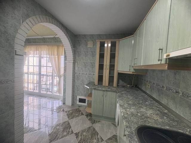 Piso en Venta en El Palo