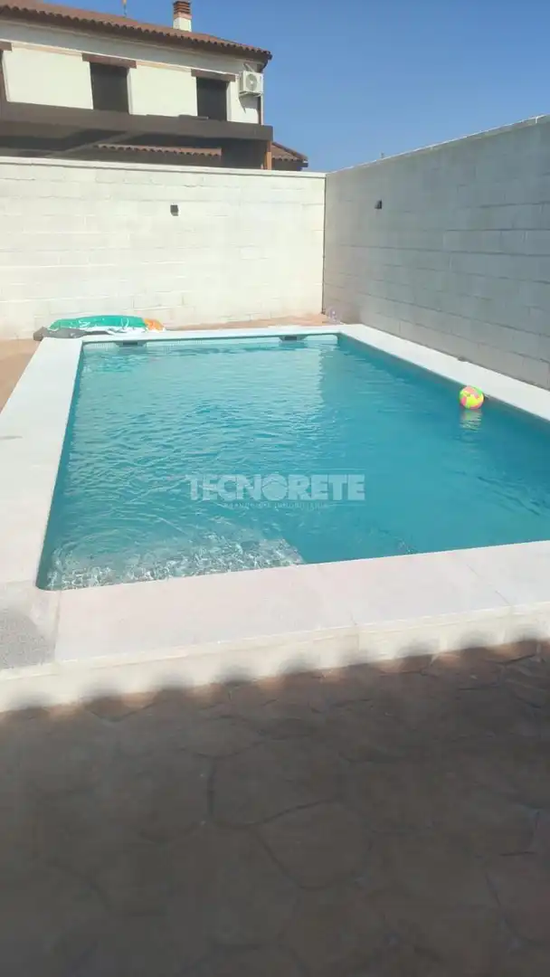 Swimming pool of Detached homes for sale in Alcaudete de la Jara  with Air Conditioner, Private garden and Swimming Pool