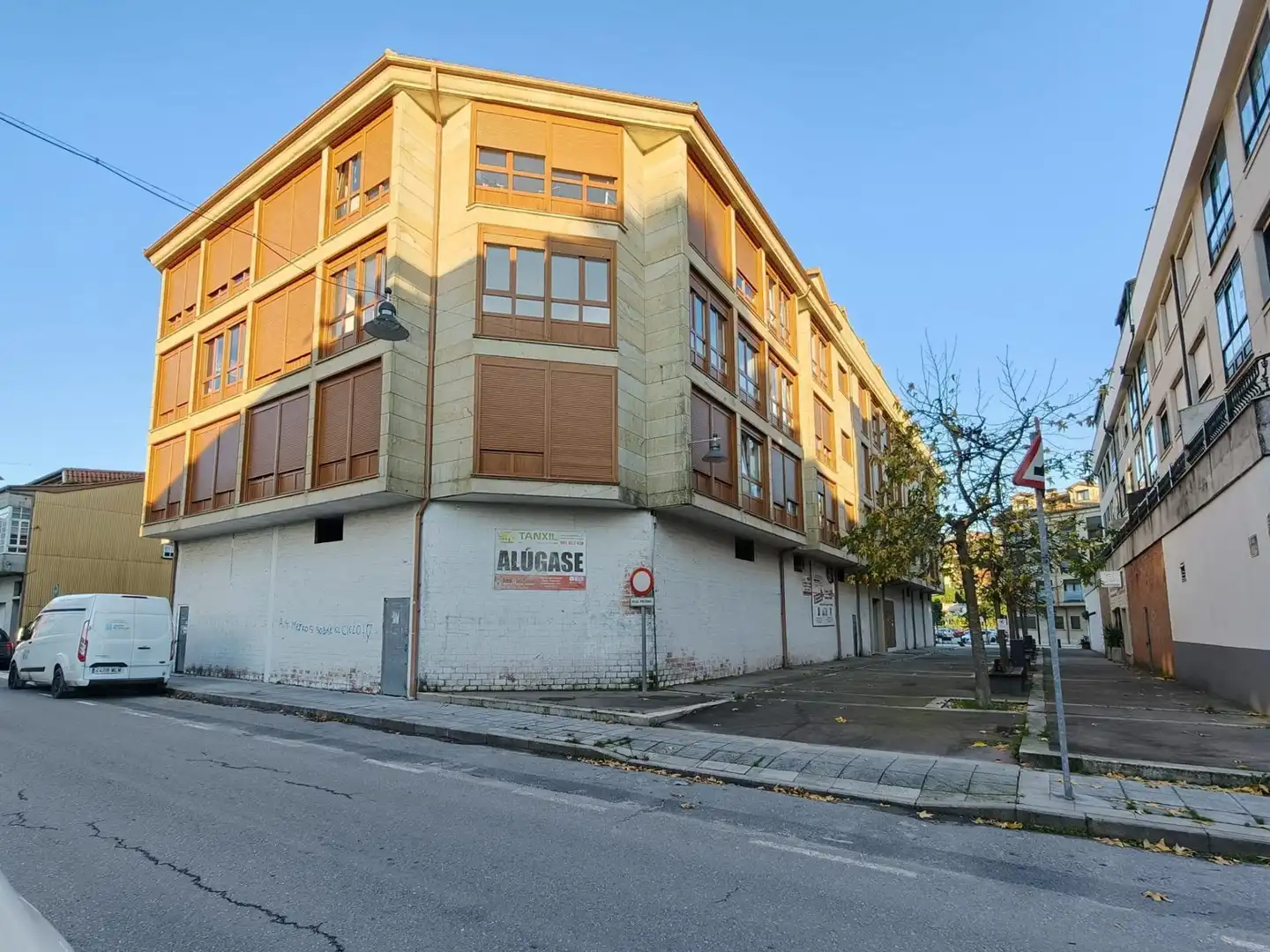 Commercial properties for sale in 36640, 1, Pontecesures
