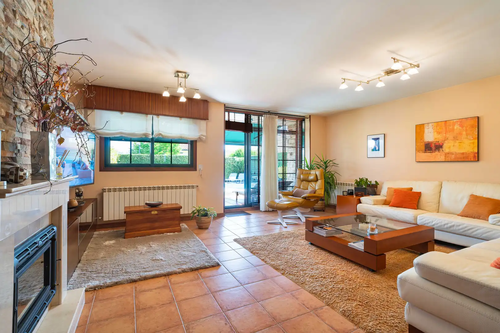 Sala d'estar de Casa o xalet en venda en Sada (A Coruña) amb Calefacció, Jardí privat i Terrassa