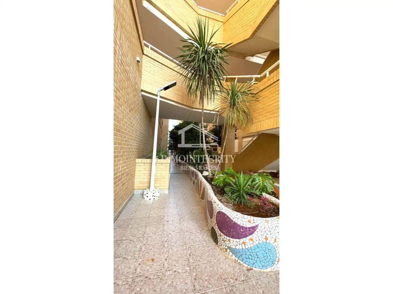 Vista exterior de Apartamento en venta en Oropesa del Mar / Orpesa con Aire acondicionado, Terraza y Trastero