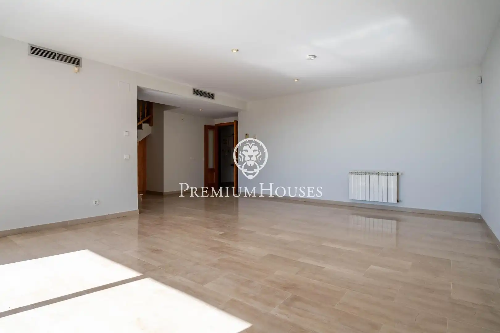 Attic for sale in Sitges  with Heating, Private garden and Terrace
