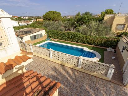 Piscina de Casa o xalet en venda en Elche / Elx amb Jardí privat, Terrassa i Piscina