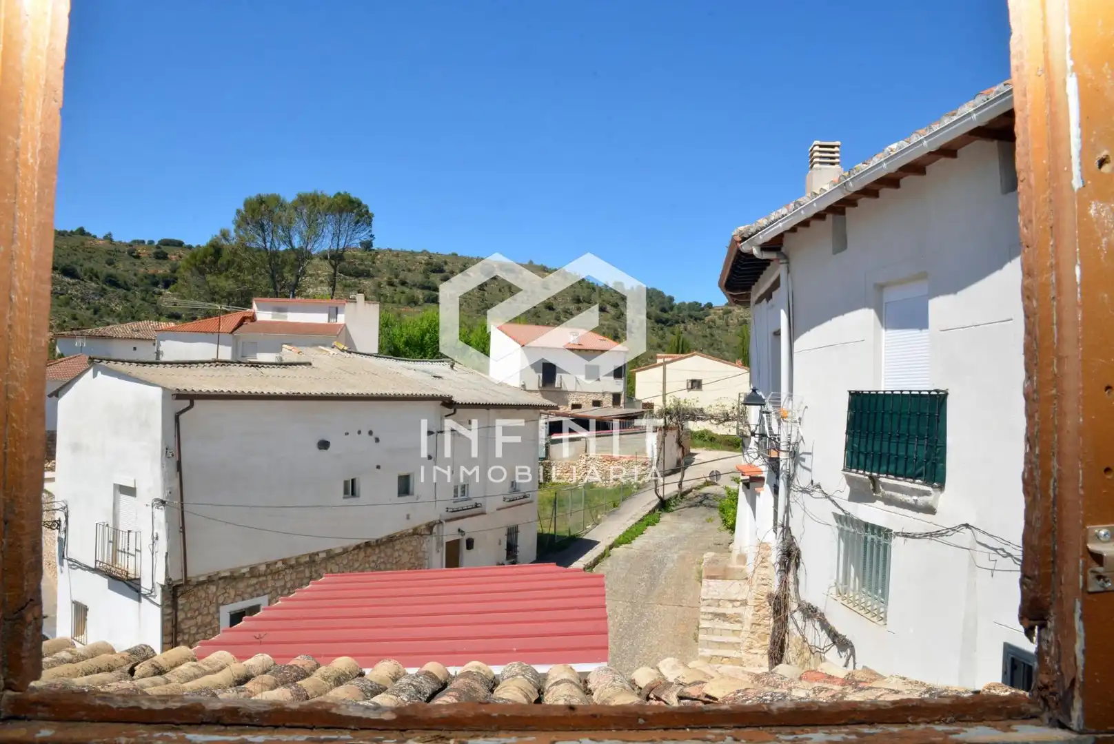 Vista exterior de Casa o xalet en venda en Moratilla de los Meleros amb Traster i Balcó