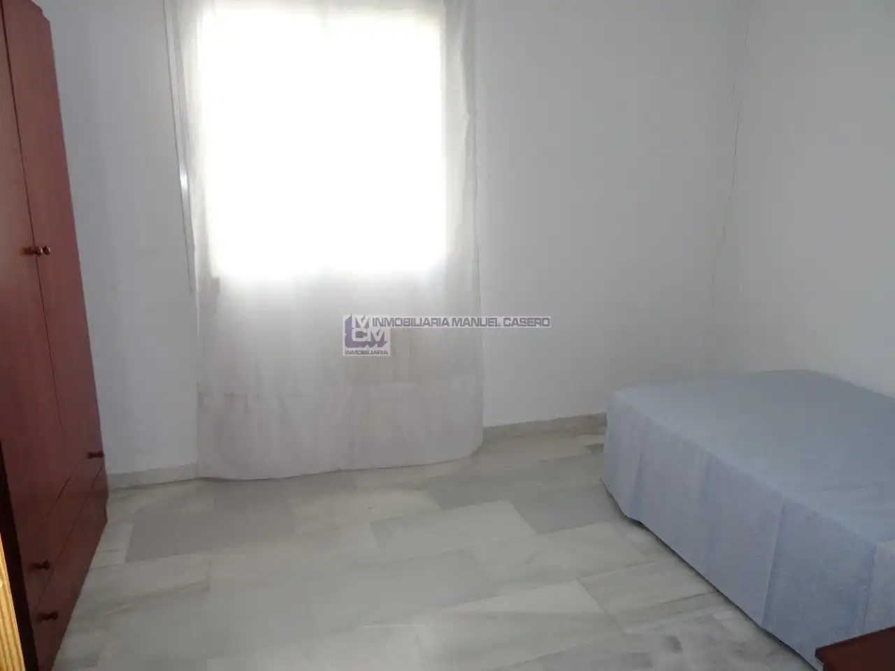 Schlafzimmer von Wohnung zur Miete in Cáceres mit Klimaanlage, Heizung und Möbliert